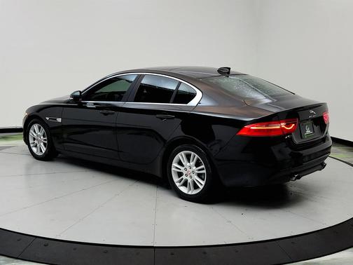 2019 Jaguar XE 25t Premium