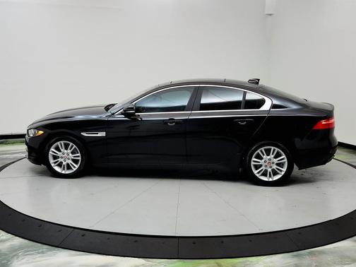 2019 Jaguar XE 25t Premium