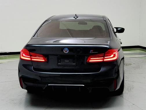 Singapore Gray Metallic 2020 BMW M5 Competition