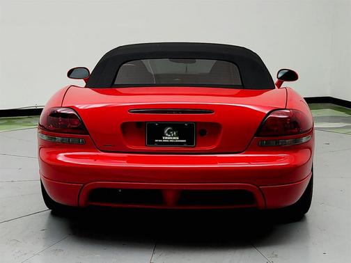 2005 Dodge Viper SRT-10