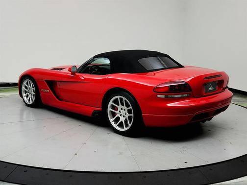 2005 Dodge Viper SRT-10