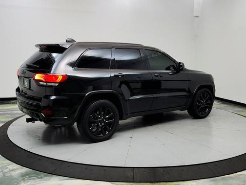 Black 2018 Jeep Grand Cherokee Laredo E