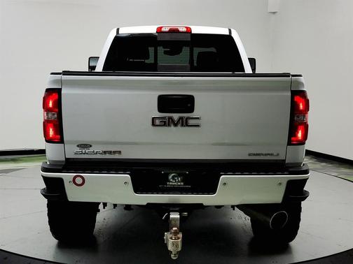 2018 GMC Sierra 2500 Denali