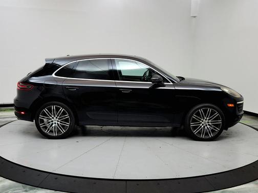 2016 Porsche Macan S