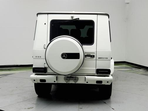 White 2008 Mercedes-Benz G-Class G55