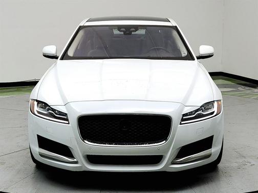 2020 Jaguar XF 30t Prestige