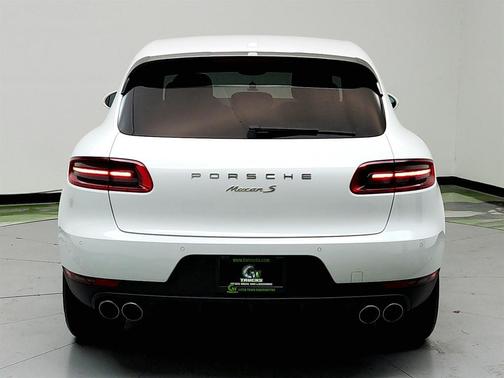 2018 Porsche Macan S