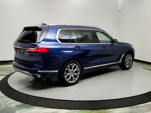 Blue 2019 BMW X7 xDrive40i