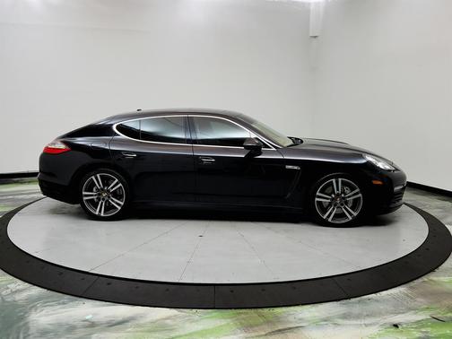 2012 Porsche Panamera 4