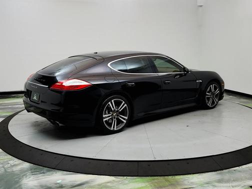 2012 Porsche Panamera 4