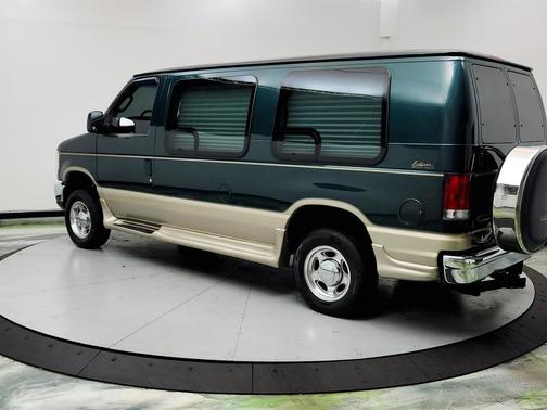 2008 Ford E150 Base