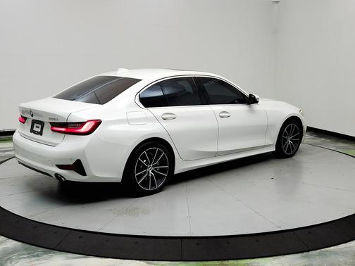 2019 BMW 330 330i