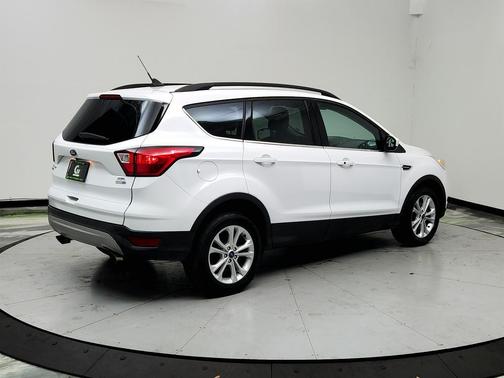 White 2019 Ford Escape SEL