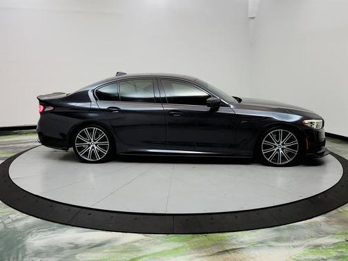 Gray 2018 BMW 540 540i