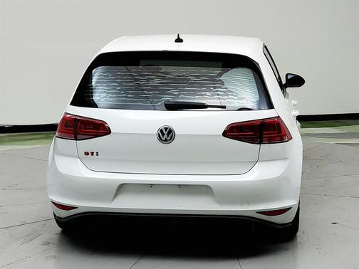 White 2017 Volkswagen Golf GTI 2.0T S 4-Door