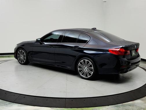 2019 BMW 530 530i