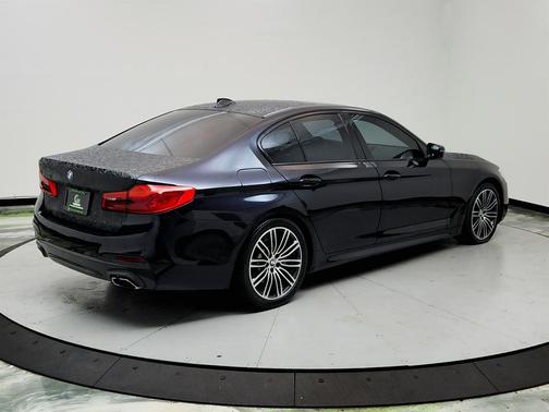 2019 BMW 530 530i
