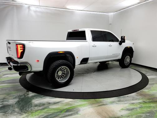 2024 GMC Sierra 3500 SLE