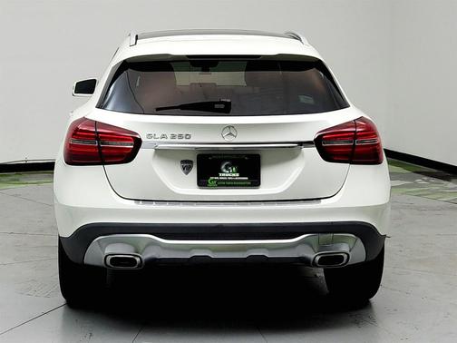 2018 Mercedes-Benz GLA 250 Base