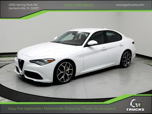 White 2018 Alfa Romeo Giulia Ti Sport