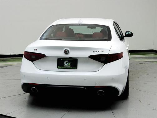 White 2018 Alfa Romeo Giulia Ti Sport