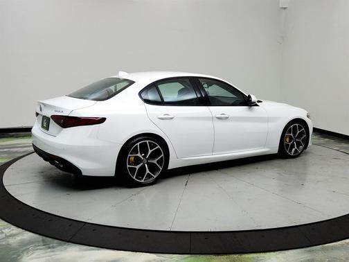 White 2018 Alfa Romeo Giulia Ti Sport