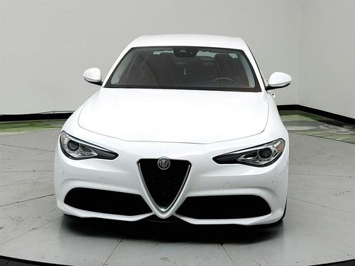 White 2018 Alfa Romeo Giulia Ti Sport