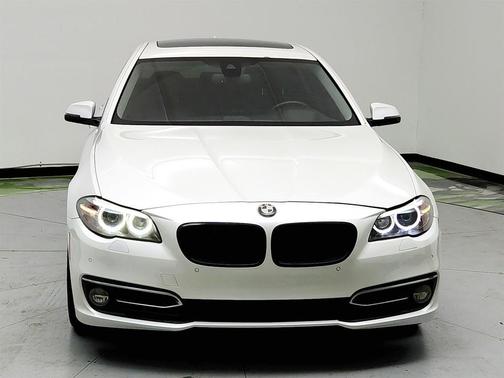 2015 BMW 528 528i