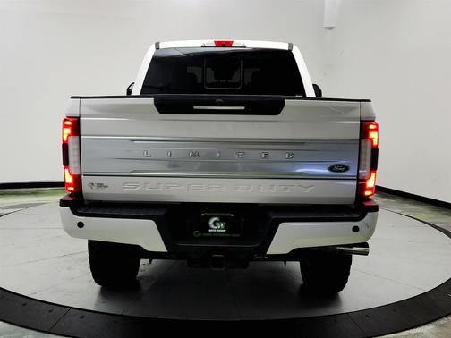White 2019 Ford F-350 Limited