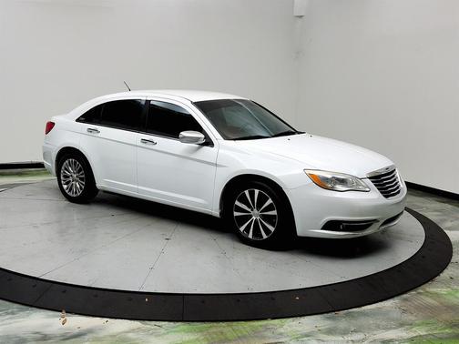 White 2012 Chrysler 200 Limited