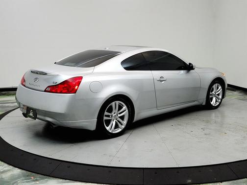 2010 INFINITI G37 Journey