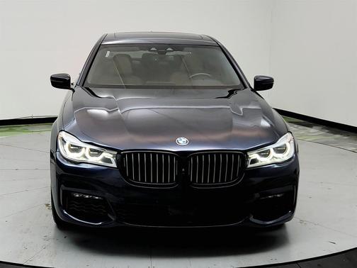 2016 BMW 750 I