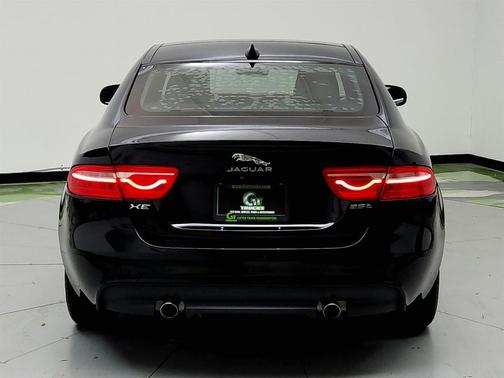 2019 Jaguar XE 25t Premium