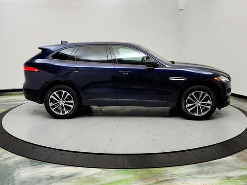 2018 Jaguar F-PACE 25t Premium