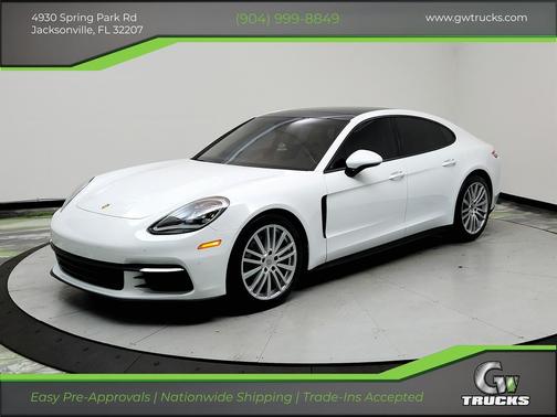 2018 Porsche Panamera 4