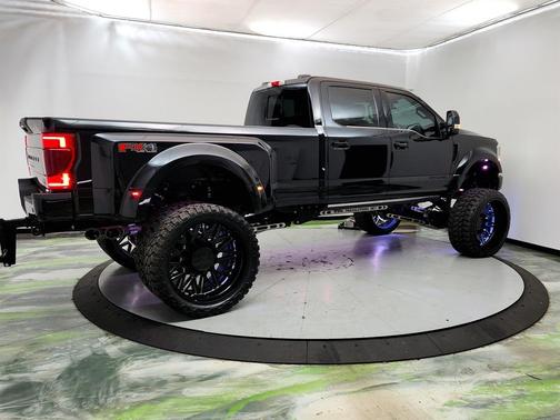 2022 Ford F-450 Platinum
