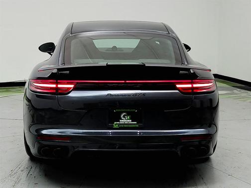 2020 Porsche Panamera GTS