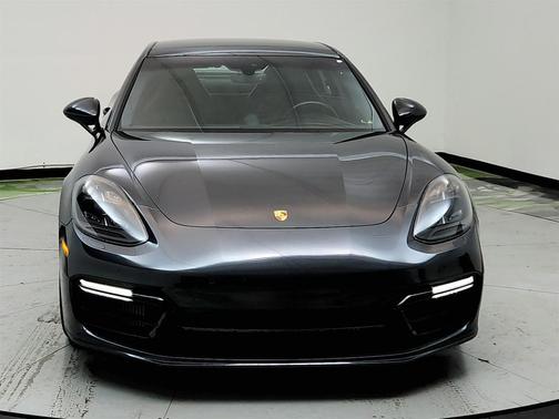 2020 Porsche Panamera GTS