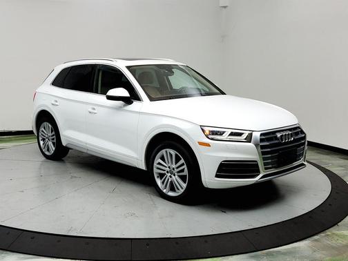 White 2020 Audi Q5 45 Premium Plus
