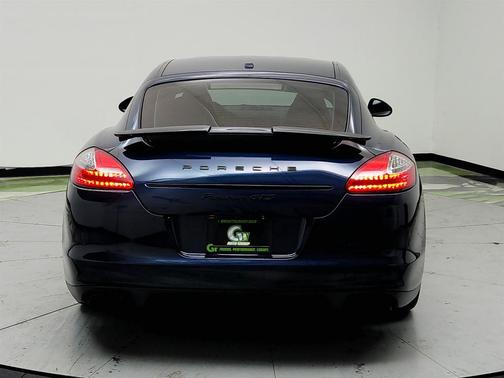 Blue 2013 Porsche Panamera GTS