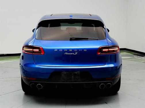 2015 Porsche Macan S