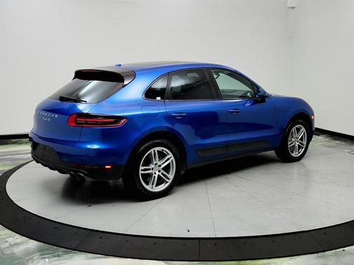 2015 Porsche Macan S