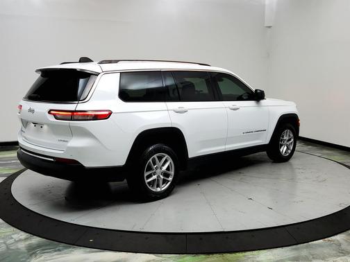 White 2021 Jeep Grand Cherokee L Laredo