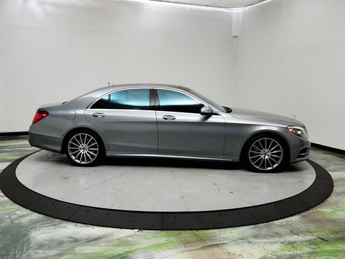 2015 Mercedes-Benz S-Class S550