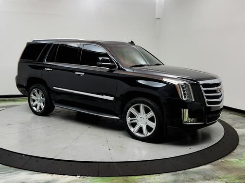 2017 Cadillac Escalade Luxury