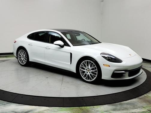 2019 Porsche Panamera 4