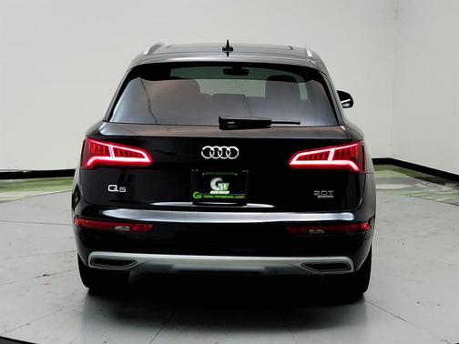 Black 2018 Audi Q5 Premium Plus