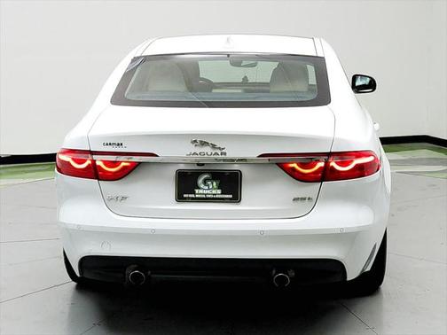 2019 Jaguar XF 25t Prestige