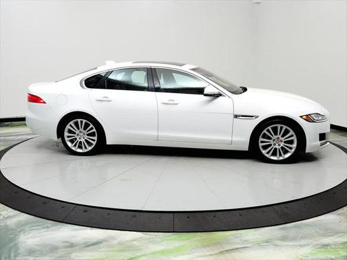 2019 Jaguar XF 25t Prestige