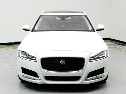 2019 Jaguar XF 25t Prestige